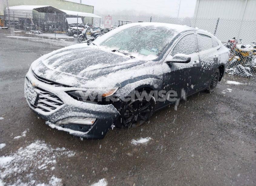 Photo 2 of 2020 Chevrolet Malibu FWD LT (VIN 1G1ZD5ST7LF035497)