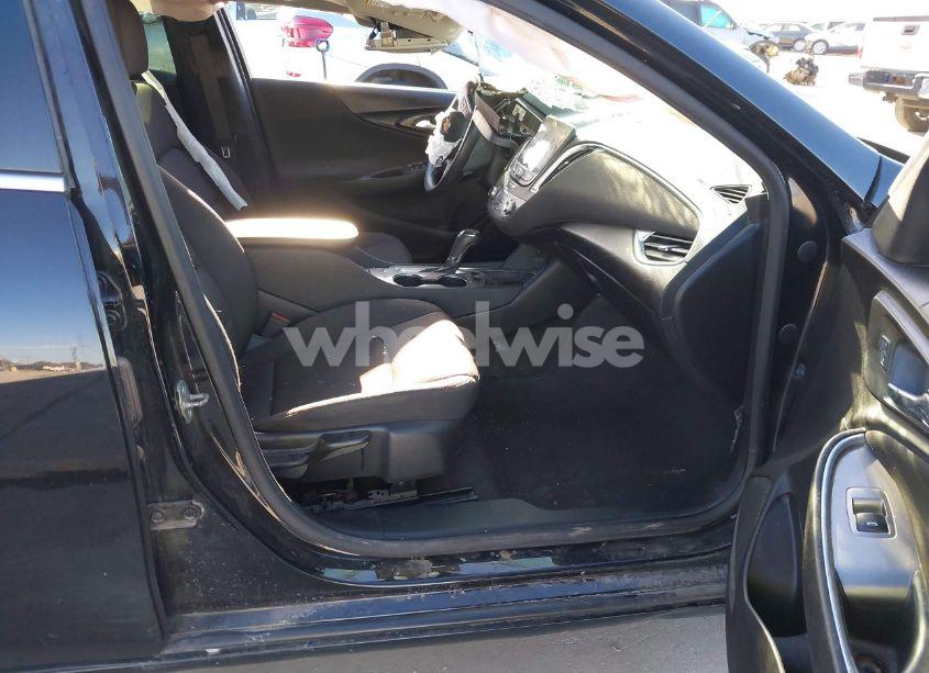 Photo 5 of 2020 Chevrolet Malibu FWD LT (VIN 1G1ZD5ST7LF035547)