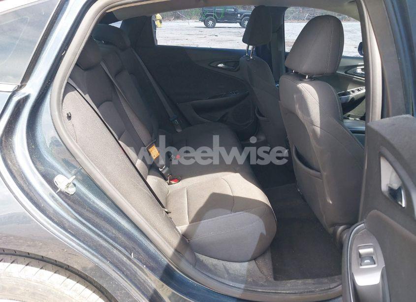 Photo 8 of 2020 Chevrolet Malibu FWD LT (VIN 1G1ZD5ST7LF036083)