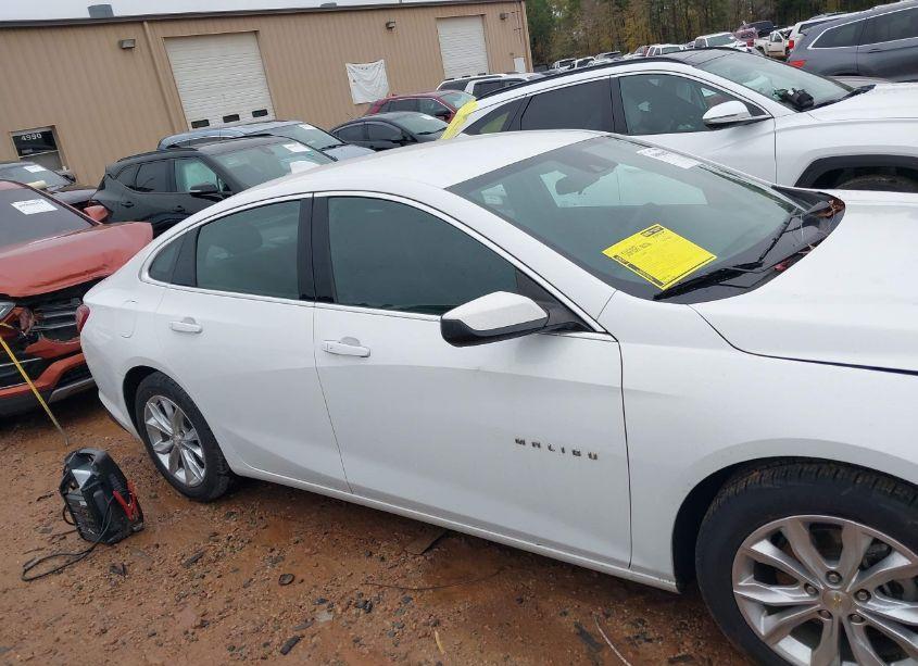 Photo 13 of 2020 Chevrolet Malibu FWD LT (VIN 1G1ZD5ST7LF040425)