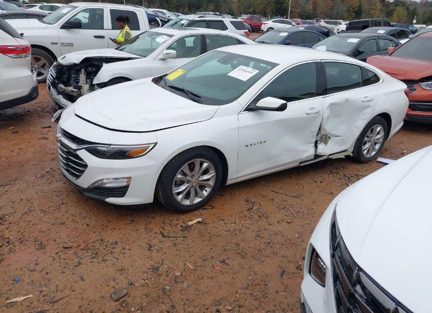 Photo 2 of 2020 Chevrolet Malibu FWD LT (VIN 1G1ZD5ST7LF040425)