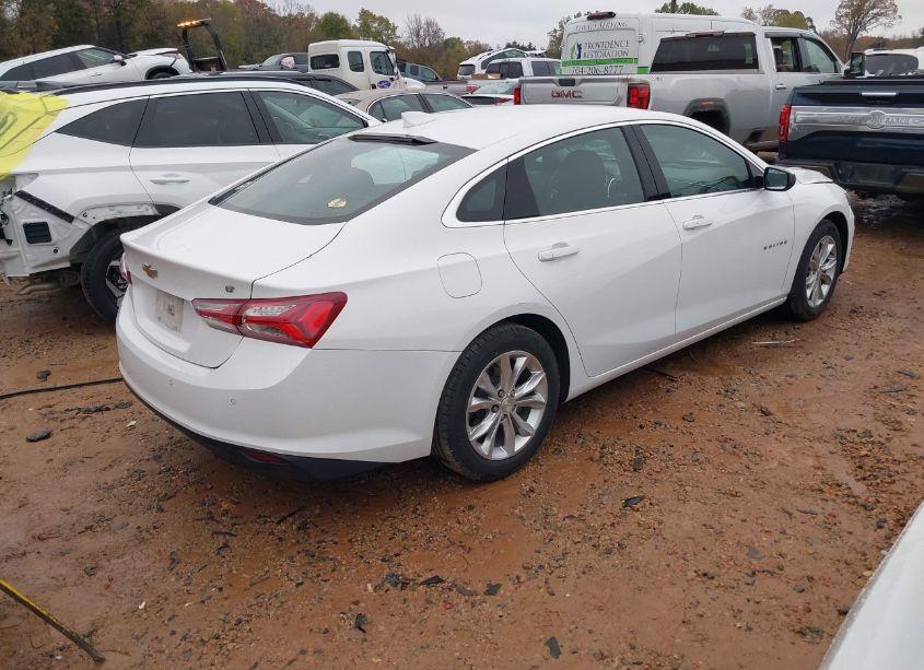 Photo 4 of 2020 Chevrolet Malibu FWD LT (VIN 1G1ZD5ST7LF040425)