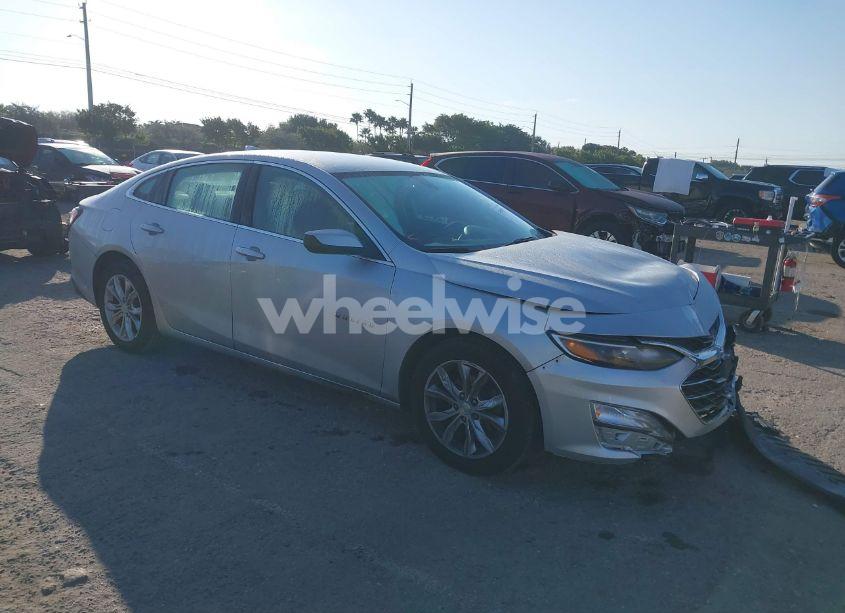 2020 Chevrolet Malibu FWD LT (VIN 1G1ZD5ST7LF048850) main photo