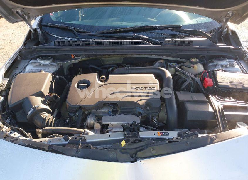 Photo 10 of 2020 Chevrolet Malibu FWD LT (VIN 1G1ZD5ST7LF048850)