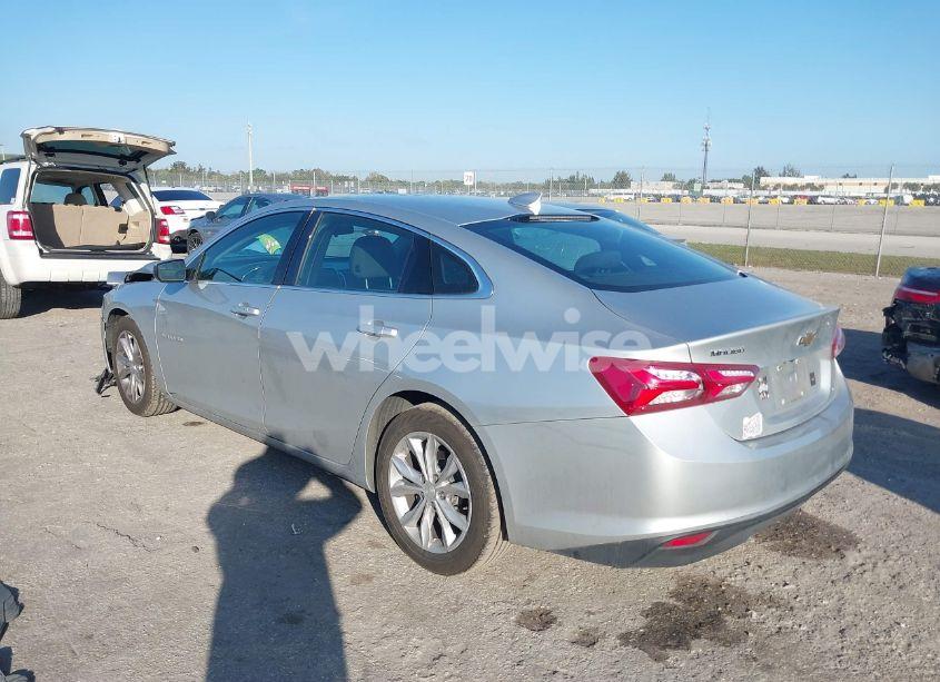 Photo 3 of 2020 Chevrolet Malibu FWD LT (VIN 1G1ZD5ST7LF048850)