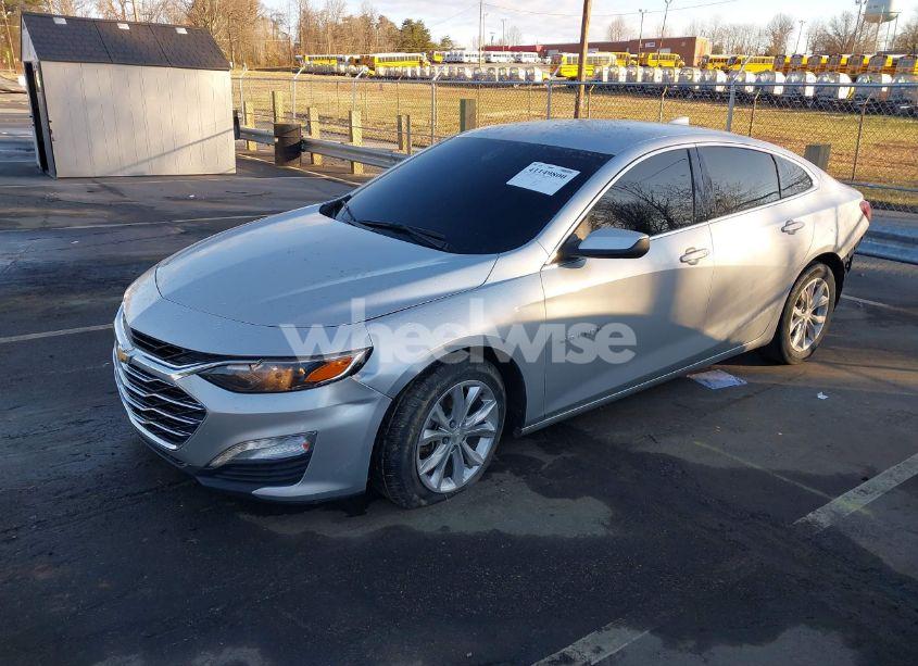 Photo 2 of 2020 Chevrolet Malibu FWD LT (VIN 1G1ZD5ST7LF049366)