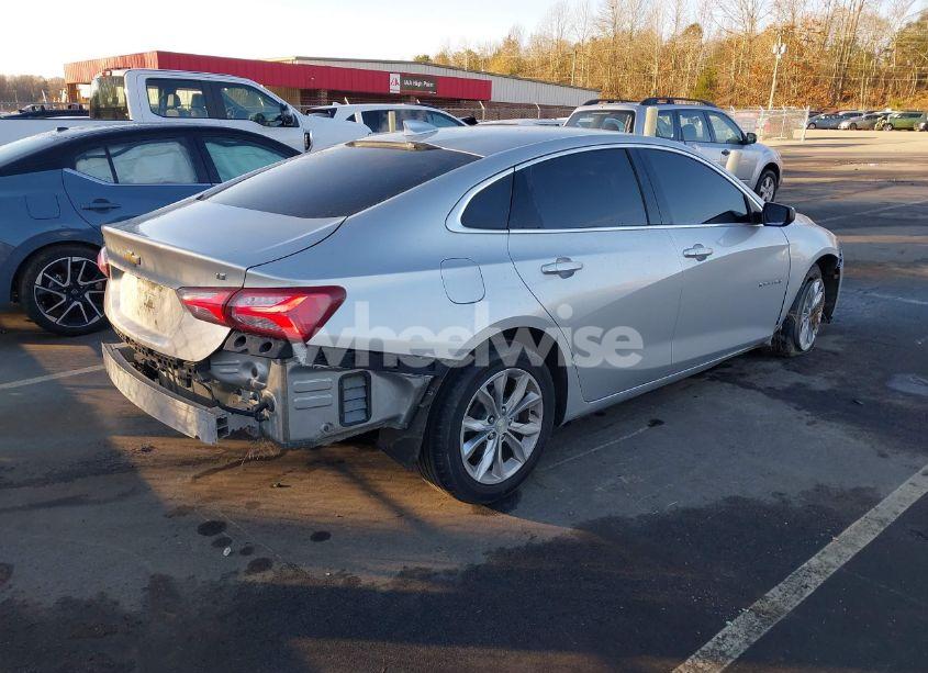 Photo 4 of 2020 Chevrolet Malibu FWD LT (VIN 1G1ZD5ST7LF049366)