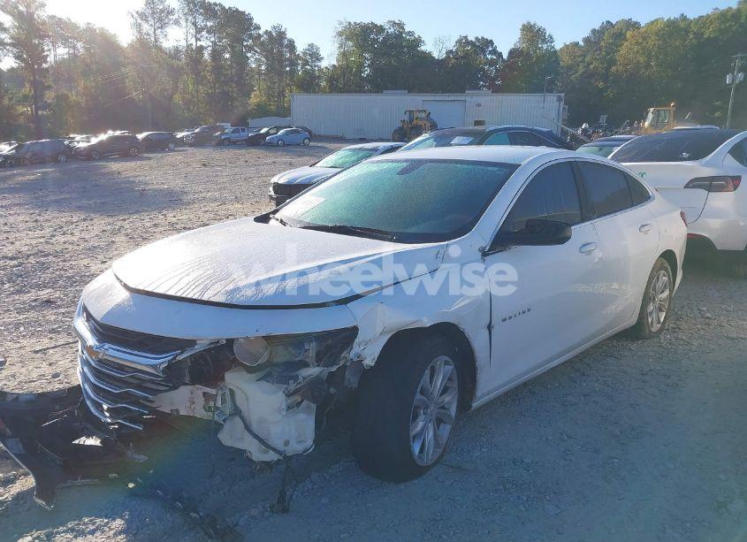 Photo 2 of 2020 Chevrolet Malibu FWD LT (VIN 1G1ZD5ST7LF069357)