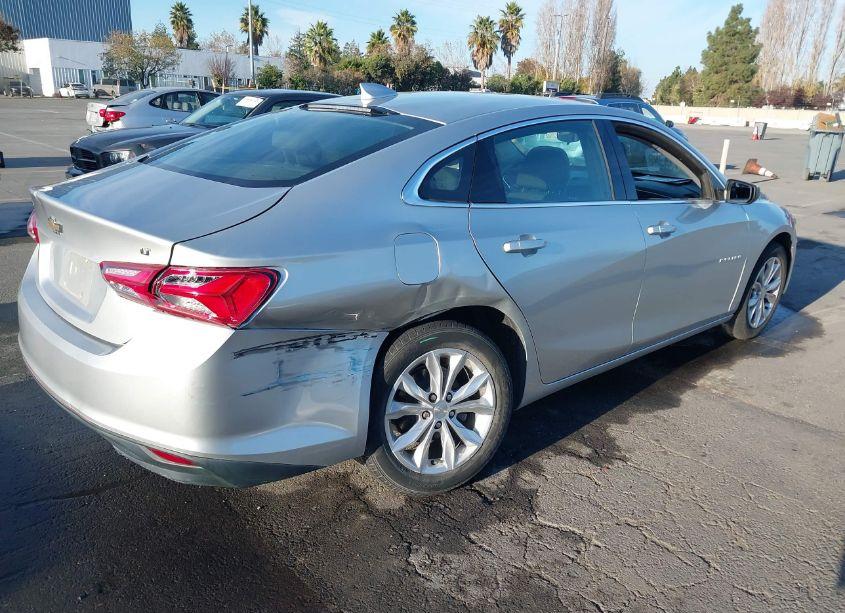 Photo 4 of 2020 Chevrolet Malibu FWD LT (VIN 1G1ZD5ST7LF073022)