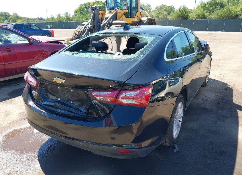 Photo 4 of 2020 Chevrolet Malibu FWD LT (VIN 1G1ZD5ST7LF089172)