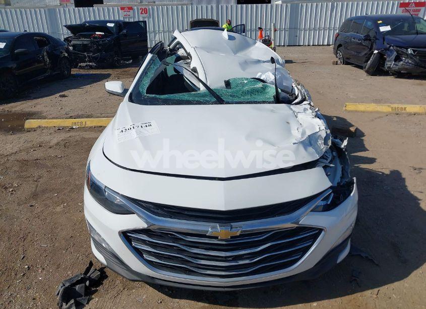 Photo 12 of 2020 Chevrolet Malibu FWD LT (VIN 1G1ZD5ST7LF093870)