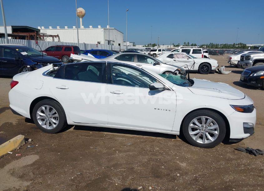 Photo 13 of 2020 Chevrolet Malibu FWD LT (VIN 1G1ZD5ST7LF093870)