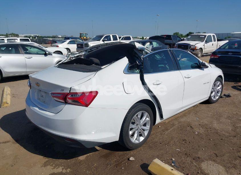 Photo 4 of 2020 Chevrolet Malibu FWD LT (VIN 1G1ZD5ST7LF093870)