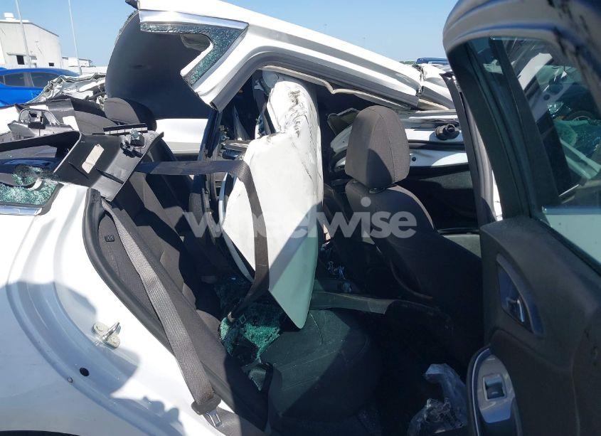 Photo 8 of 2020 Chevrolet Malibu FWD LT (VIN 1G1ZD5ST7LF093870)