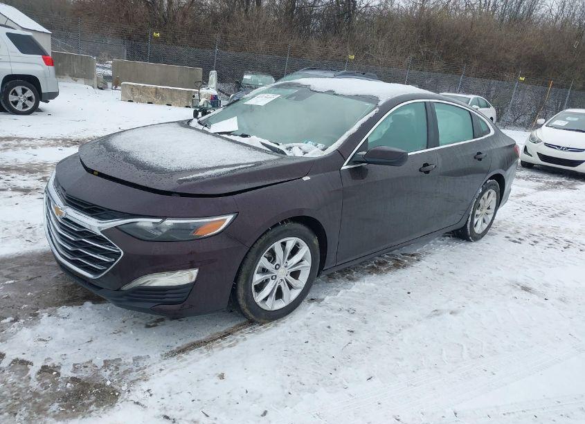 Photo 2 of 2020 Chevrolet Malibu FWD LT (VIN 1G1ZD5ST7LF134269)