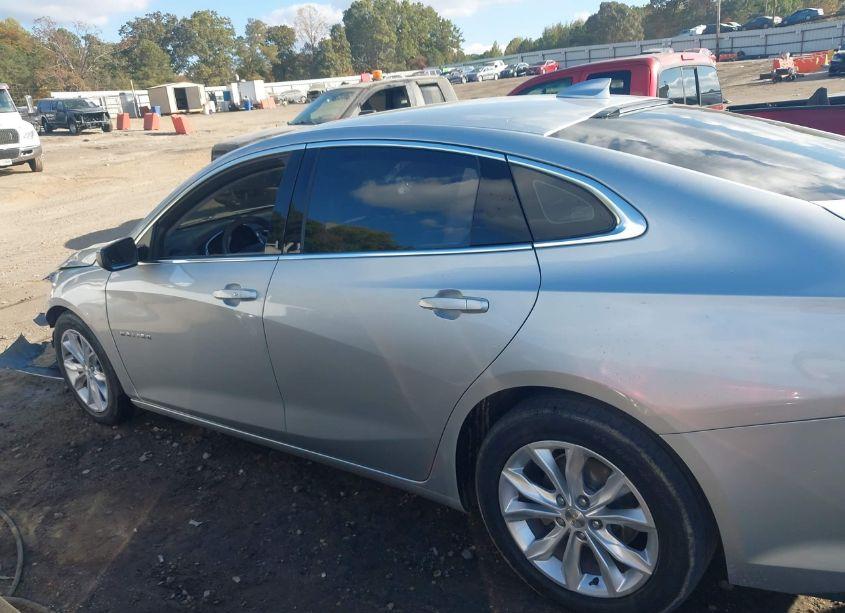 Photo 14 of 2021 Chevrolet Malibu FWD LT (VIN 1G1ZD5ST7MF004560)