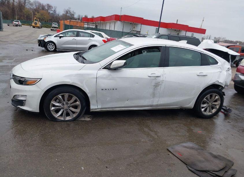 Photo 14 of 2021 Chevrolet Malibu FWD LT (VIN 1G1ZD5ST7MF008396)