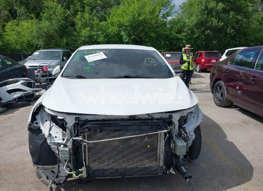 Photo 13 of 2021 Chevrolet Malibu FWD LT (VIN 1G1ZD5ST7MF026137)