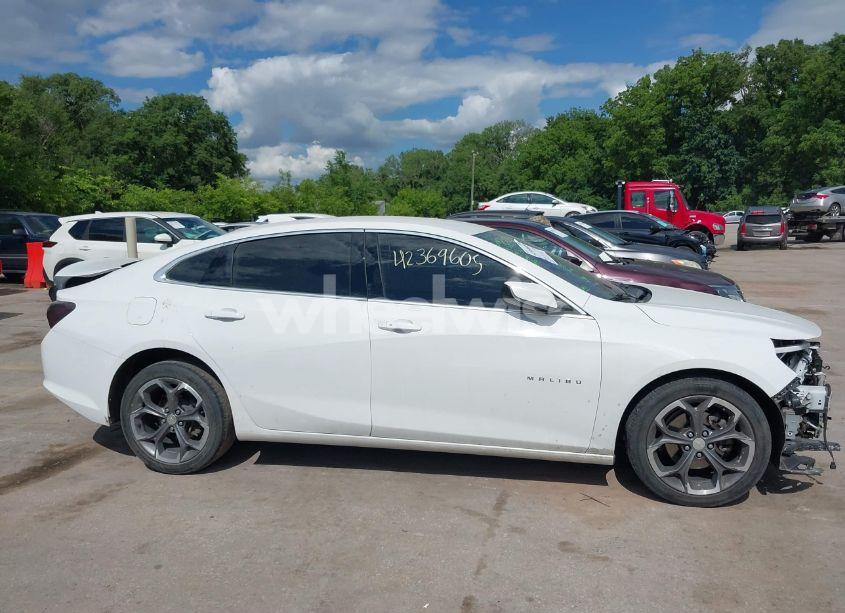 Photo 14 of 2021 Chevrolet Malibu FWD LT (VIN 1G1ZD5ST7MF026137)