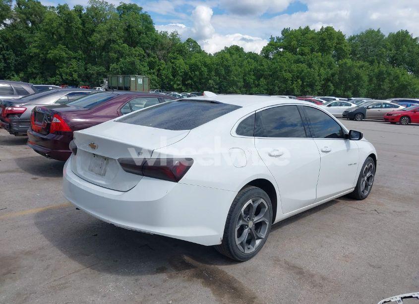 Photo 4 of 2021 Chevrolet Malibu FWD LT (VIN 1G1ZD5ST7MF026137)