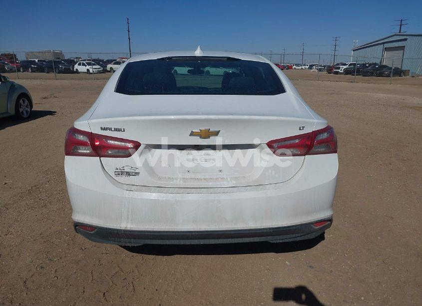 Photo 16 of 2021 Chevrolet Malibu FWD LT (VIN 1G1ZD5ST7MF029491)