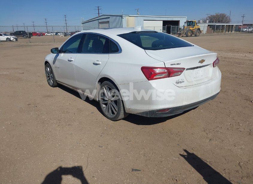 Photo 3 of 2021 Chevrolet Malibu FWD LT (VIN 1G1ZD5ST7MF029491)