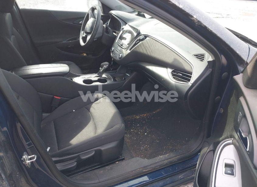 Photo 5 of 2021 Chevrolet Malibu FWD LT (VIN 1G1ZD5ST7MF074950)