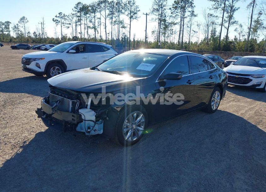 Photo 2 of 2022 Chevrolet Malibu FWD LT (VIN 1G1ZD5ST7NF104949)