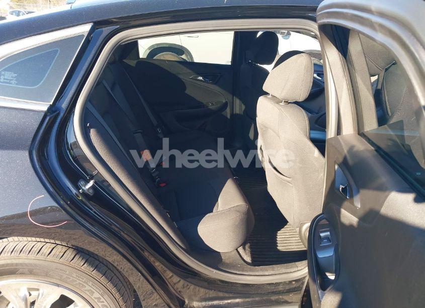 Photo 8 of 2022 Chevrolet Malibu FWD LT (VIN 1G1ZD5ST7NF104949)