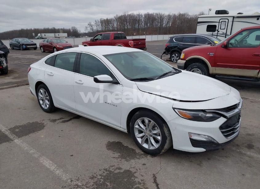 2022 Chevrolet Malibu FWD LT (VIN 1G1ZD5ST7NF111240) main photo