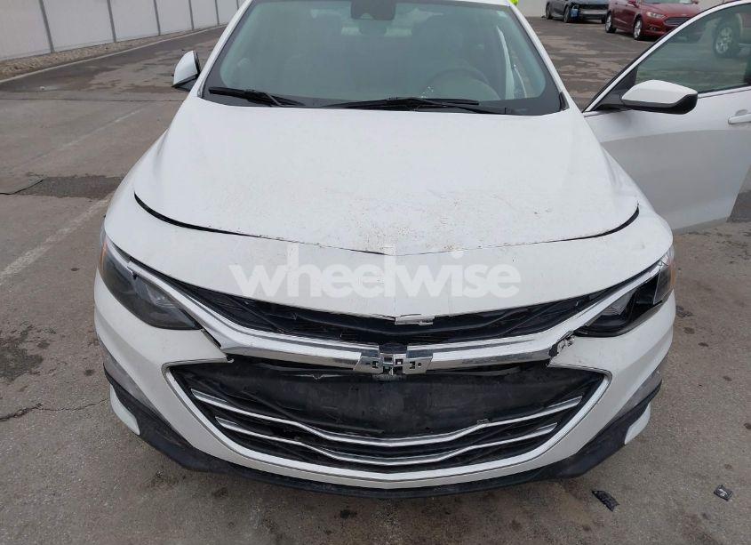Photo 6 of 2022 Chevrolet Malibu FWD LT (VIN 1G1ZD5ST7NF111240)