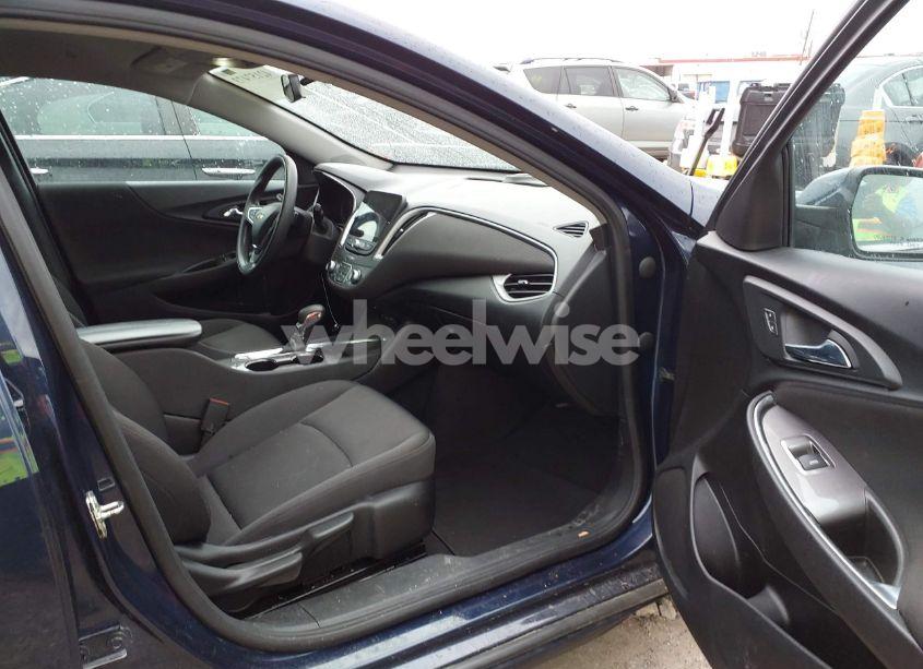 Photo 5 of 2022 Chevrolet Malibu FWD LT (VIN 1G1ZD5ST7NF120035)