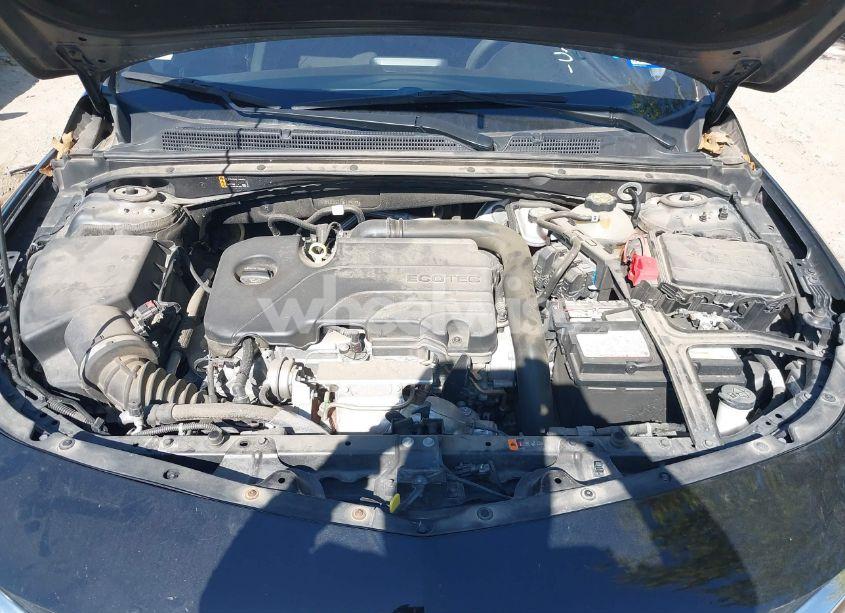 Photo 10 of 2022 Chevrolet Malibu FWD LT (VIN 1G1ZD5ST7NF134033)