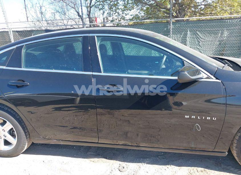 Photo 13 of 2022 Chevrolet Malibu FWD LT (VIN 1G1ZD5ST7NF134033)
