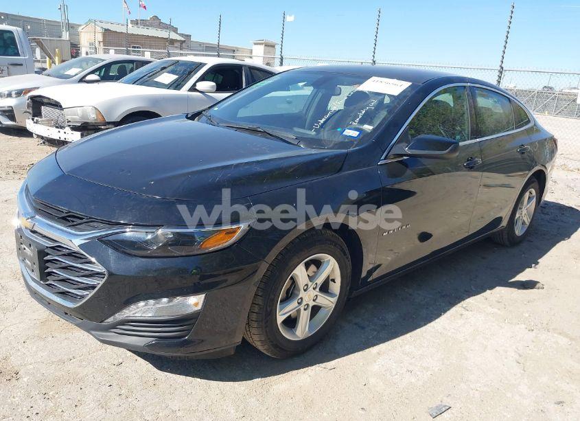 Photo 2 of 2022 Chevrolet Malibu FWD LT (VIN 1G1ZD5ST7NF134033)