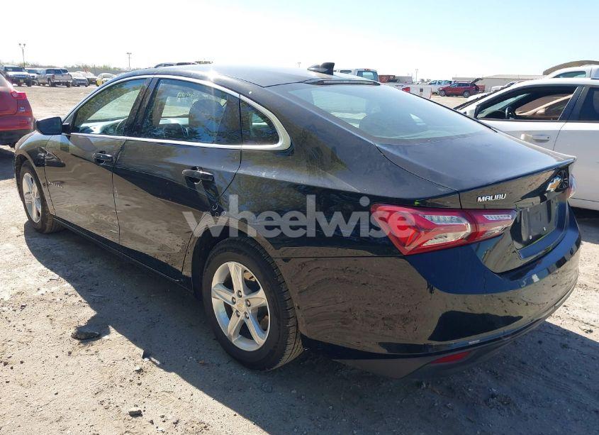 Photo 3 of 2022 Chevrolet Malibu FWD LT (VIN 1G1ZD5ST7NF134033)