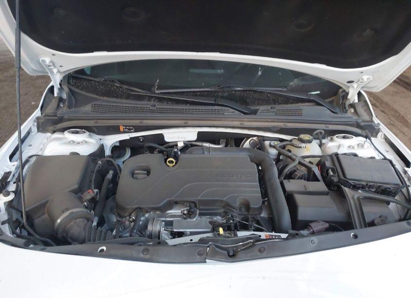 Photo 10 of 2022 Chevrolet Malibu FWD LT (VIN 1G1ZD5ST7NF142830)