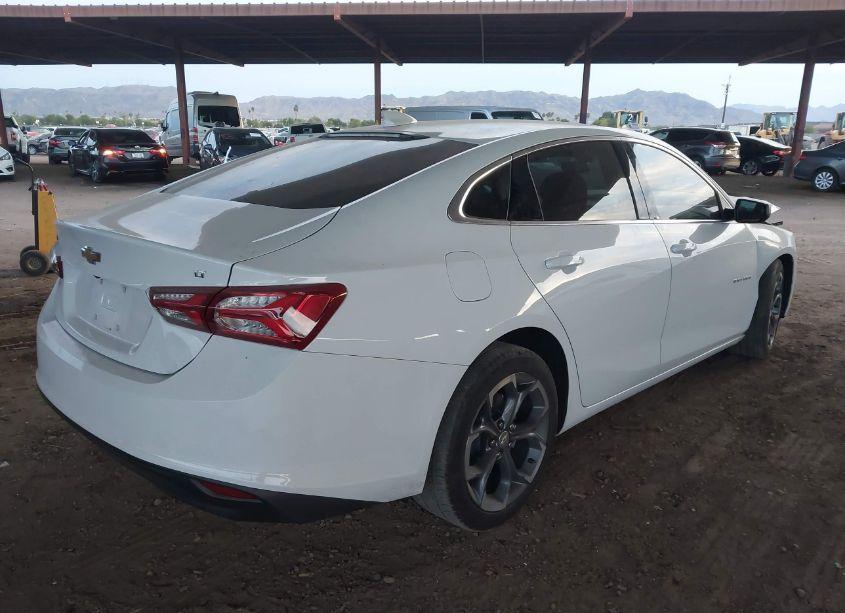 Photo 4 of 2022 Chevrolet Malibu FWD LT (VIN 1G1ZD5ST7NF142830)