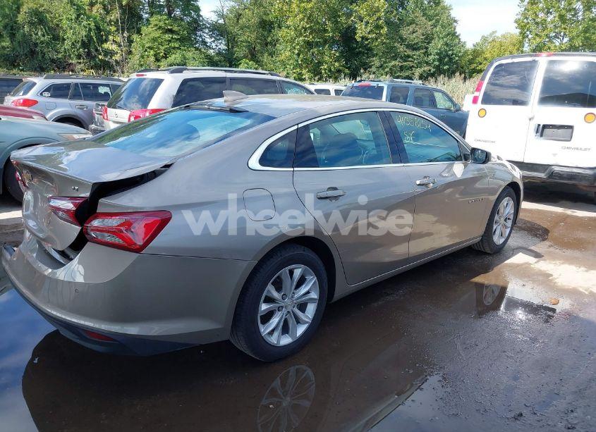 Photo 4 of 2022 Chevrolet Malibu FWD LT (VIN 1G1ZD5ST7NF146781)