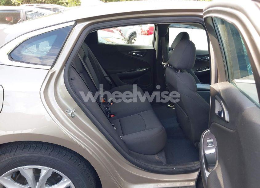 Photo 8 of 2022 Chevrolet Malibu FWD LT (VIN 1G1ZD5ST7NF146781)