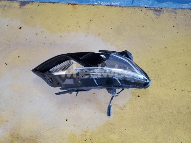 Photo 11 of 2022 CHEVROLET MALIBU LT (VIN 1G1ZD5ST7NF179859)