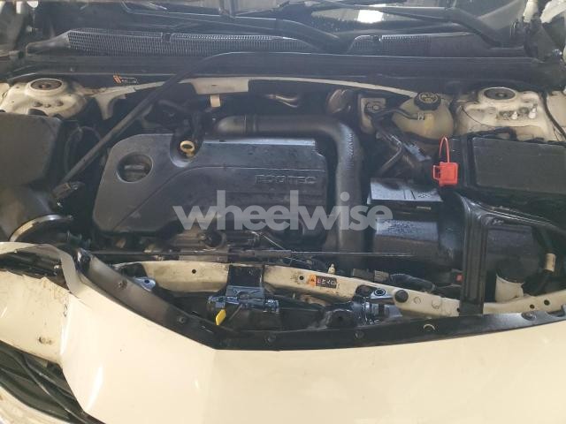 Photo 3 of 2022 CHEVROLET MALIBU LT (VIN 1G1ZD5ST7NF179859)