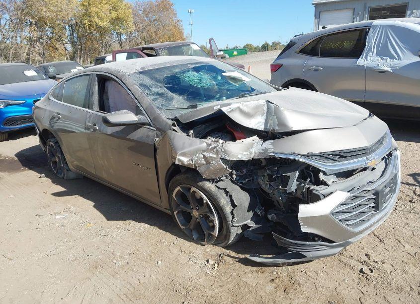 2022 Chevrolet Malibu FWD LT (VIN 1G1ZD5ST7NF180381) main photo