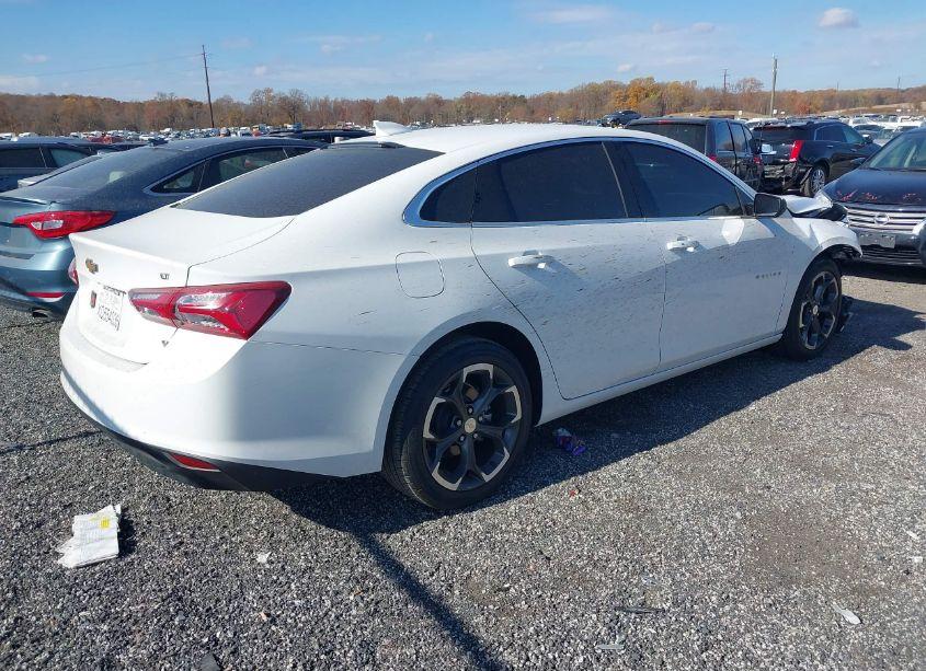 Photo 4 of 2022 Chevrolet Malibu FWD LT (VIN 1G1ZD5ST7NF198752)