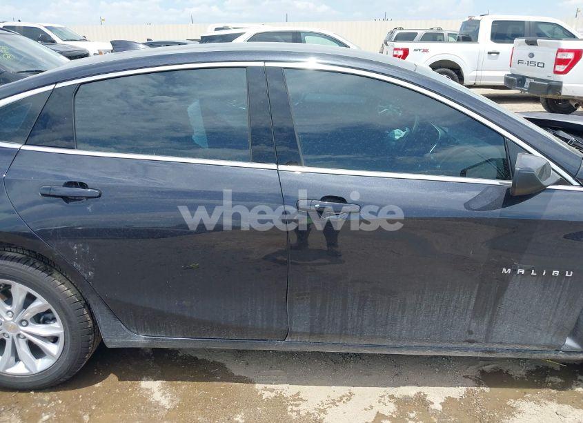 Photo 13 of 2023 Chevrolet Malibu FWD 1LT (VIN 1G1ZD5ST7PF112200)
