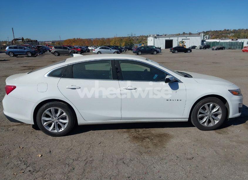 Photo 13 of 2023 Chevrolet Malibu FWD 1LT (VIN 1G1ZD5ST7PF127344)
