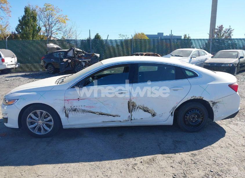 Photo 14 of 2023 Chevrolet Malibu FWD 1LT (VIN 1G1ZD5ST7PF127344)