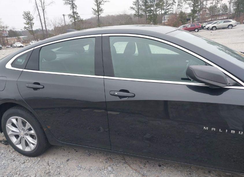 Photo 13 of 2023 Chevrolet Malibu FWD 1LT (VIN 1G1ZD5ST7PF163857)