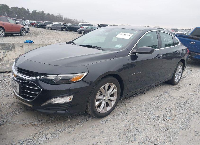 Photo 2 of 2023 Chevrolet Malibu FWD 1LT (VIN 1G1ZD5ST7PF163857)
