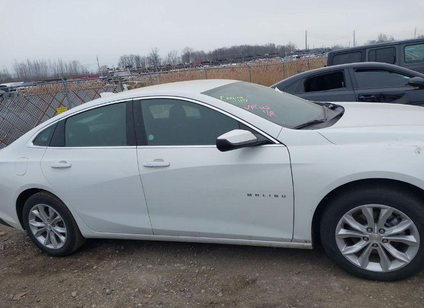 Photo 13 of 2023 Chevrolet Malibu FWD 1LT (VIN 1G1ZD5ST7PF171294)